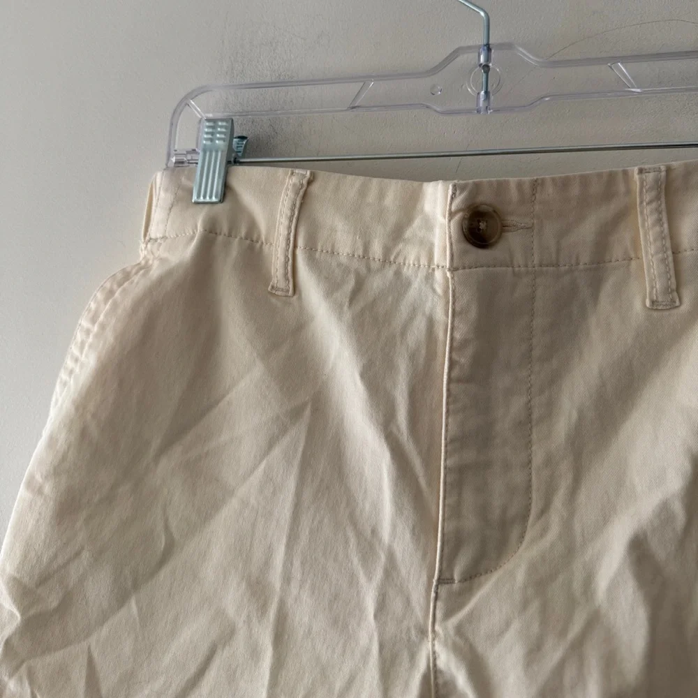 Old Navy Cream‎ Everyday Shorts Cotton Stretchy Waist